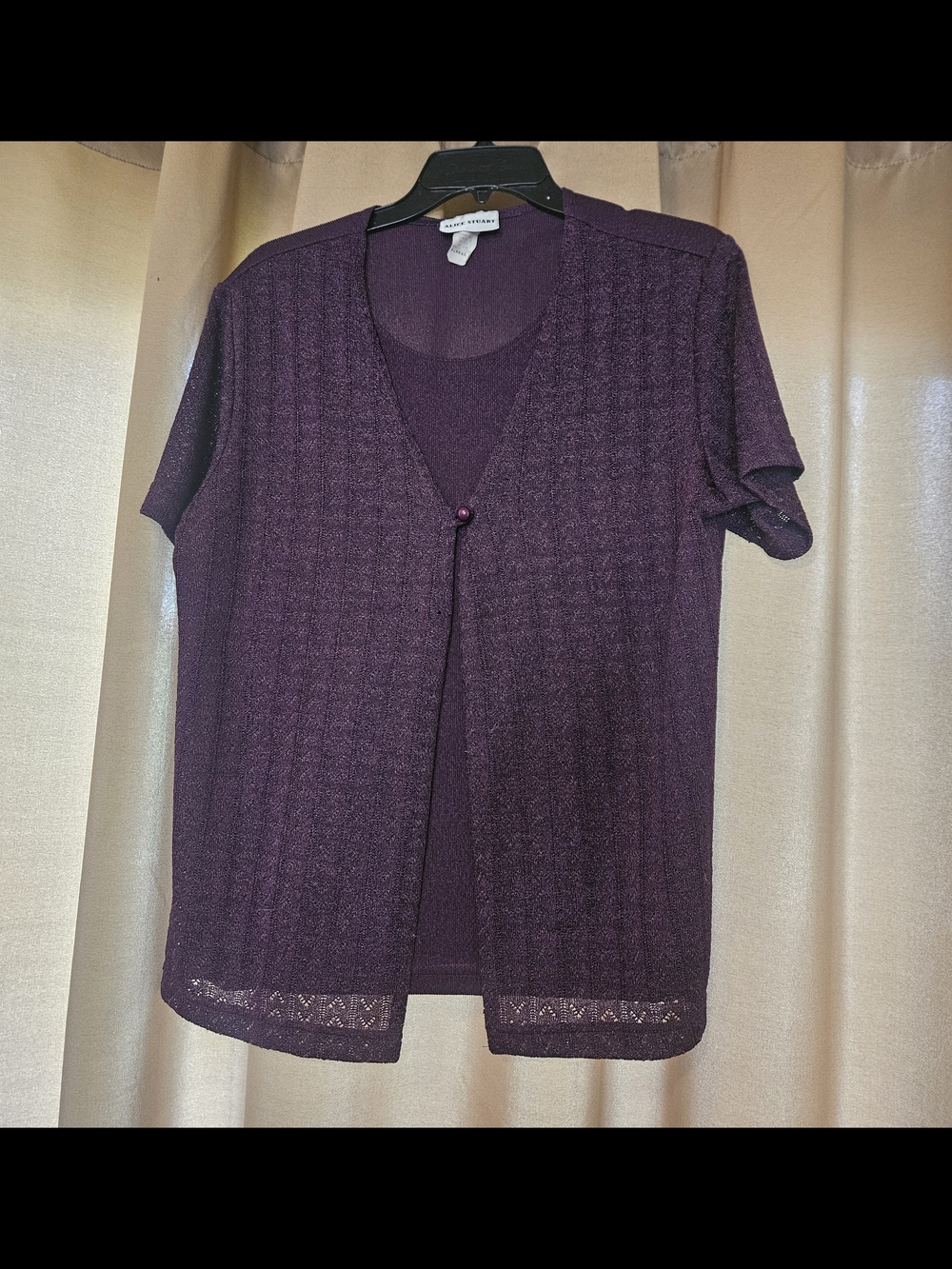 Short-Sleeve Open-Front Knit Top in Plum